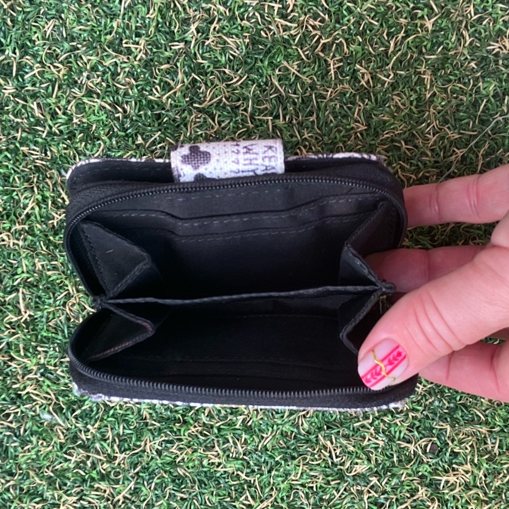NWOT Roxy wallet - Picture 4 of 4